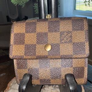 Louis Vuitton Checkered Brown Designer Wallet.